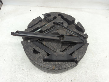 2013 Chevrolet Malibu Spare Scissor Car Jack - Oemusedautoparts1.com