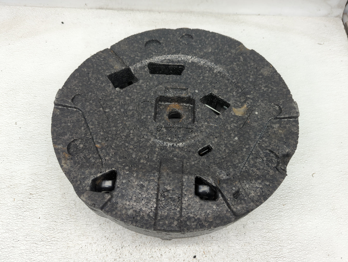 2013 Chevrolet Malibu Spare Scissor Car Jack - Oemusedautoparts1.com