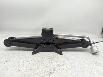 2013 Chevrolet Malibu Spare Scissor Car Jack - Oemusedautoparts1.com