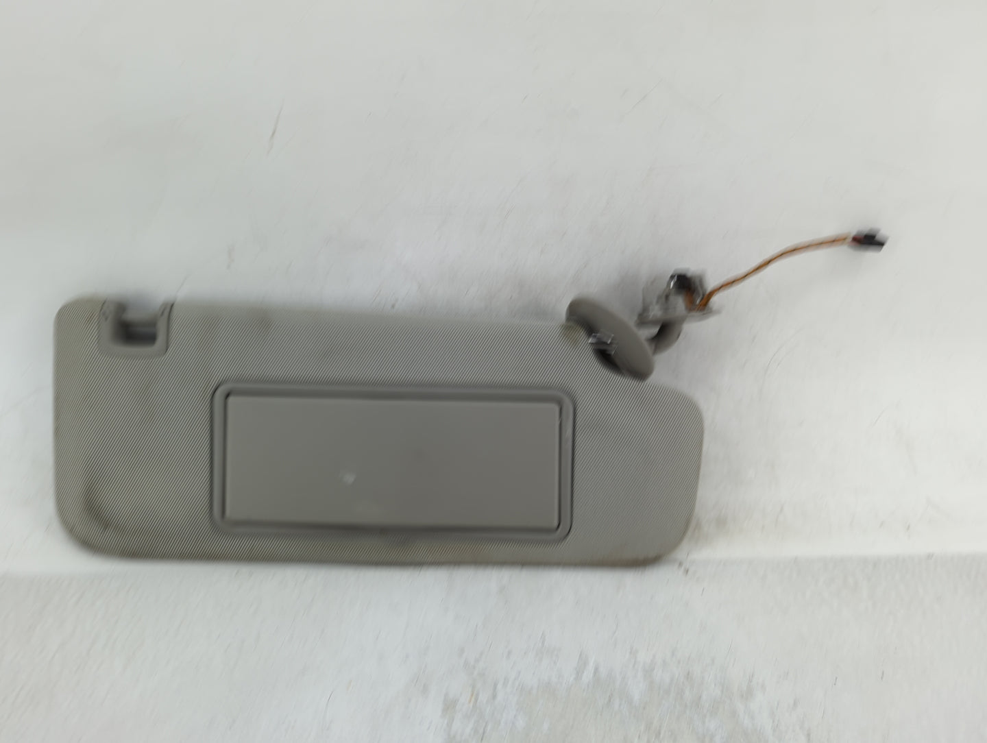 2013-2016 Chevrolet Malibu Sun Visor Shade Replacement Passenger Right Mirror Fits Fits 2013 2014 2015 2016 OEM Used Auto Pa