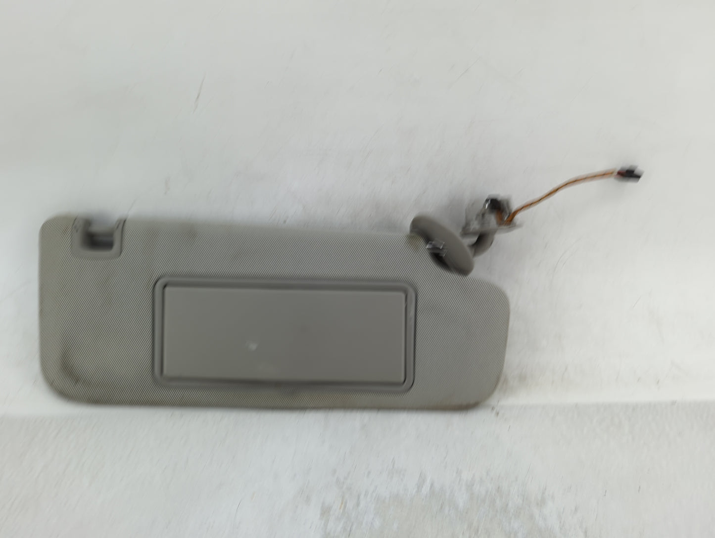 2013-2016 Chevrolet Malibu Sun Visor Shade Replacement Passenger Right Mirror Fits Fits 2013 2014 2015 2016 OEM Used Auto Pa