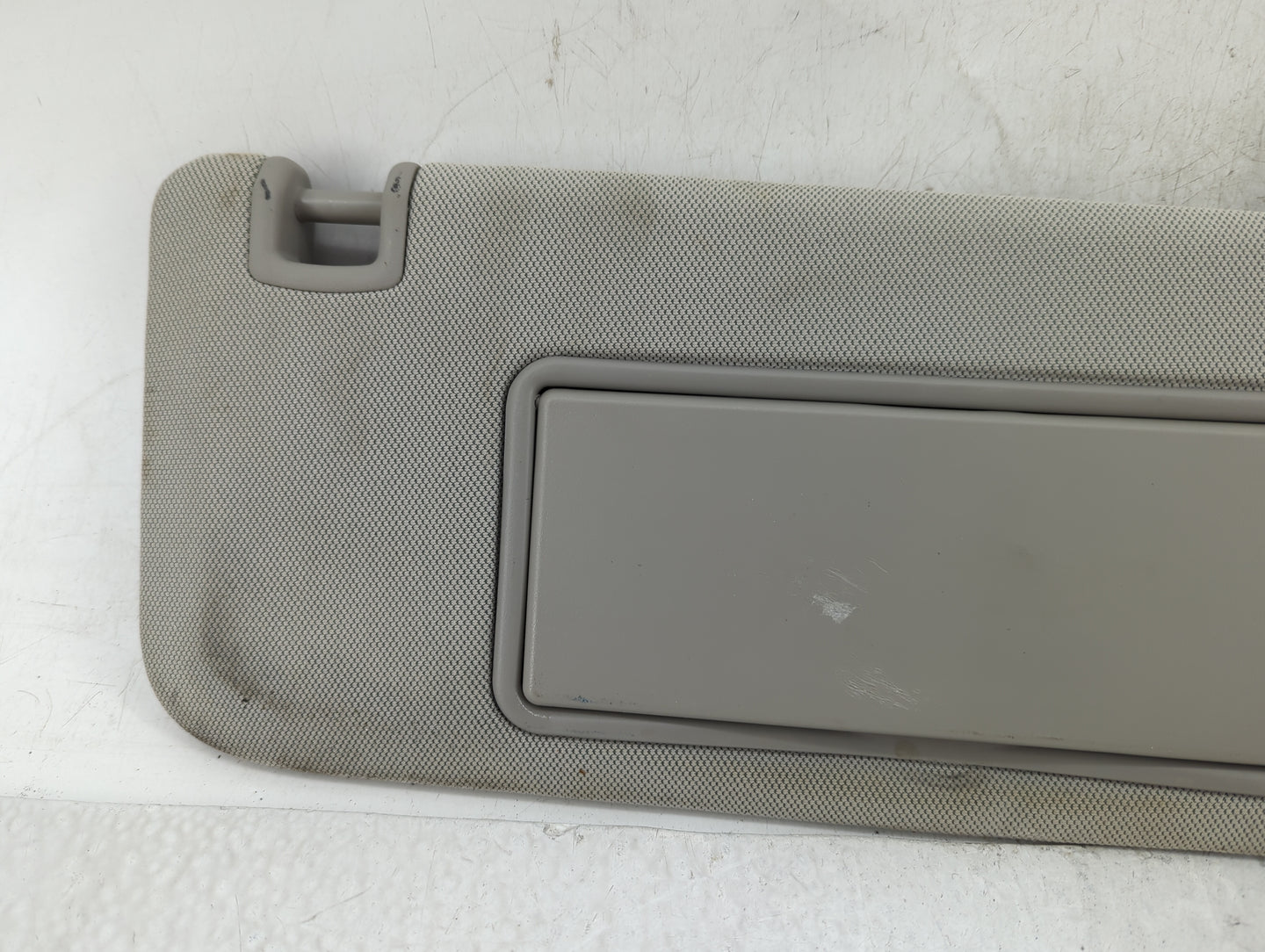 2013-2016 Chevrolet Malibu Sun Visor Shade Replacement Passenger Right Mirror Fits Fits 2013 2014 2015 2016 OEM Used Auto Pa