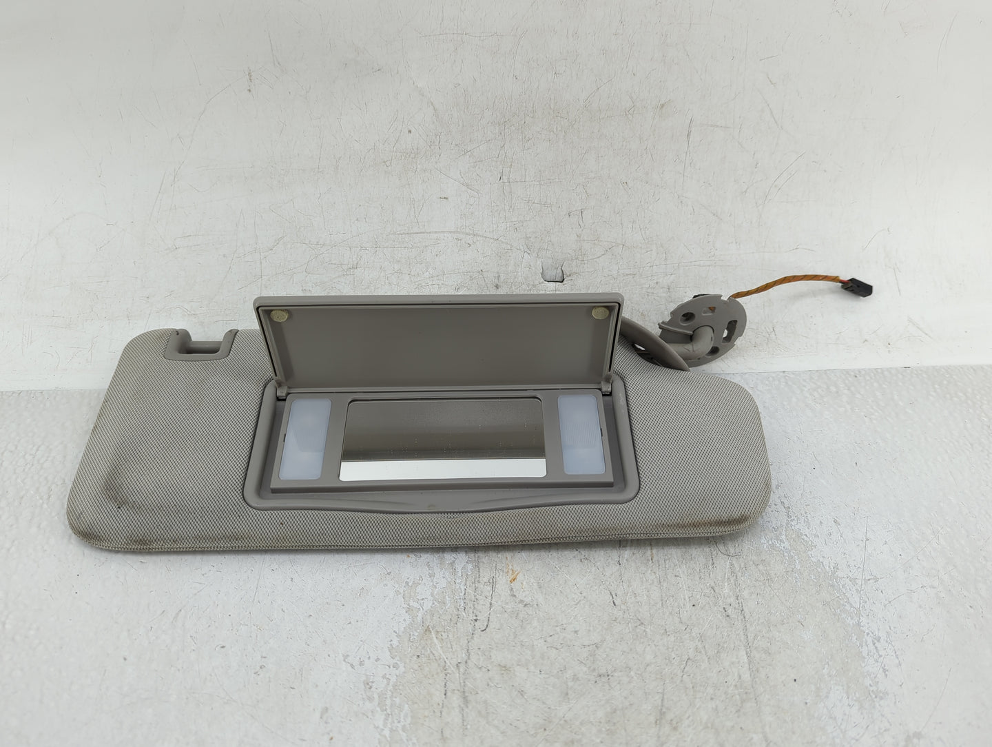2013-2016 Chevrolet Malibu Sun Visor Shade Replacement Passenger Right Mirror Fits Fits 2013 2014 2015 2016 OEM Used Auto Pa