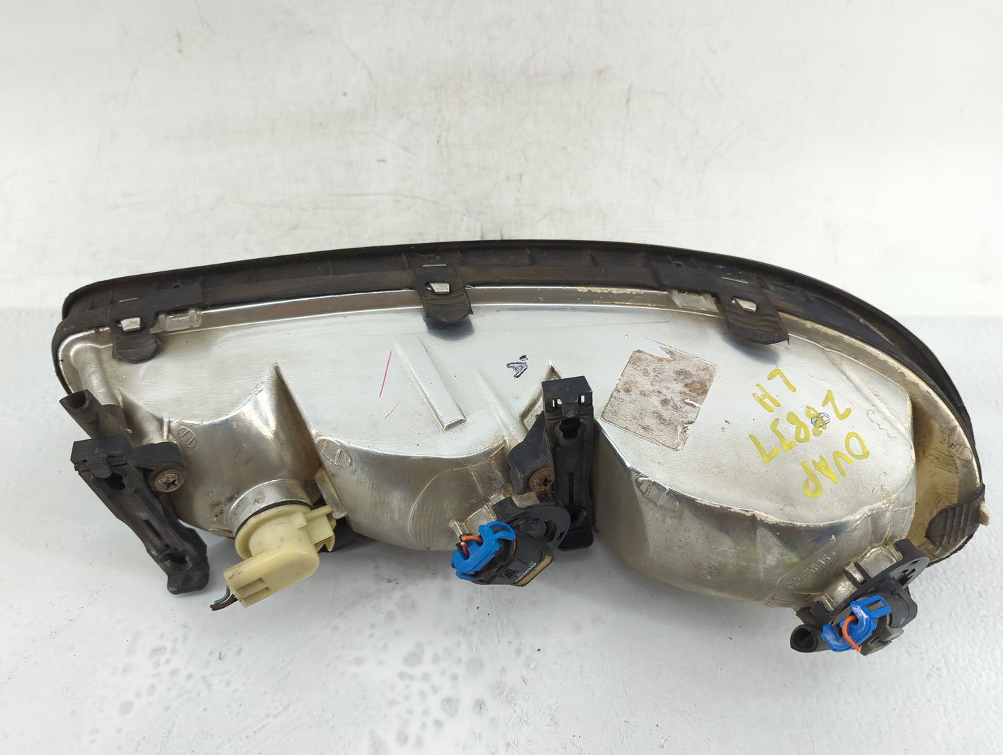 1997-2005 Chevrolet Malibu Passenger Right Oem Head Light Headlight Lamp - Oemusedautoparts1.com
