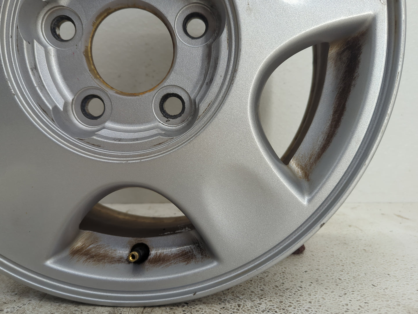2000-2002 Chevrolet Malibu Oem Wheel Rim 1096383 - Oemusedautoparts1.com
