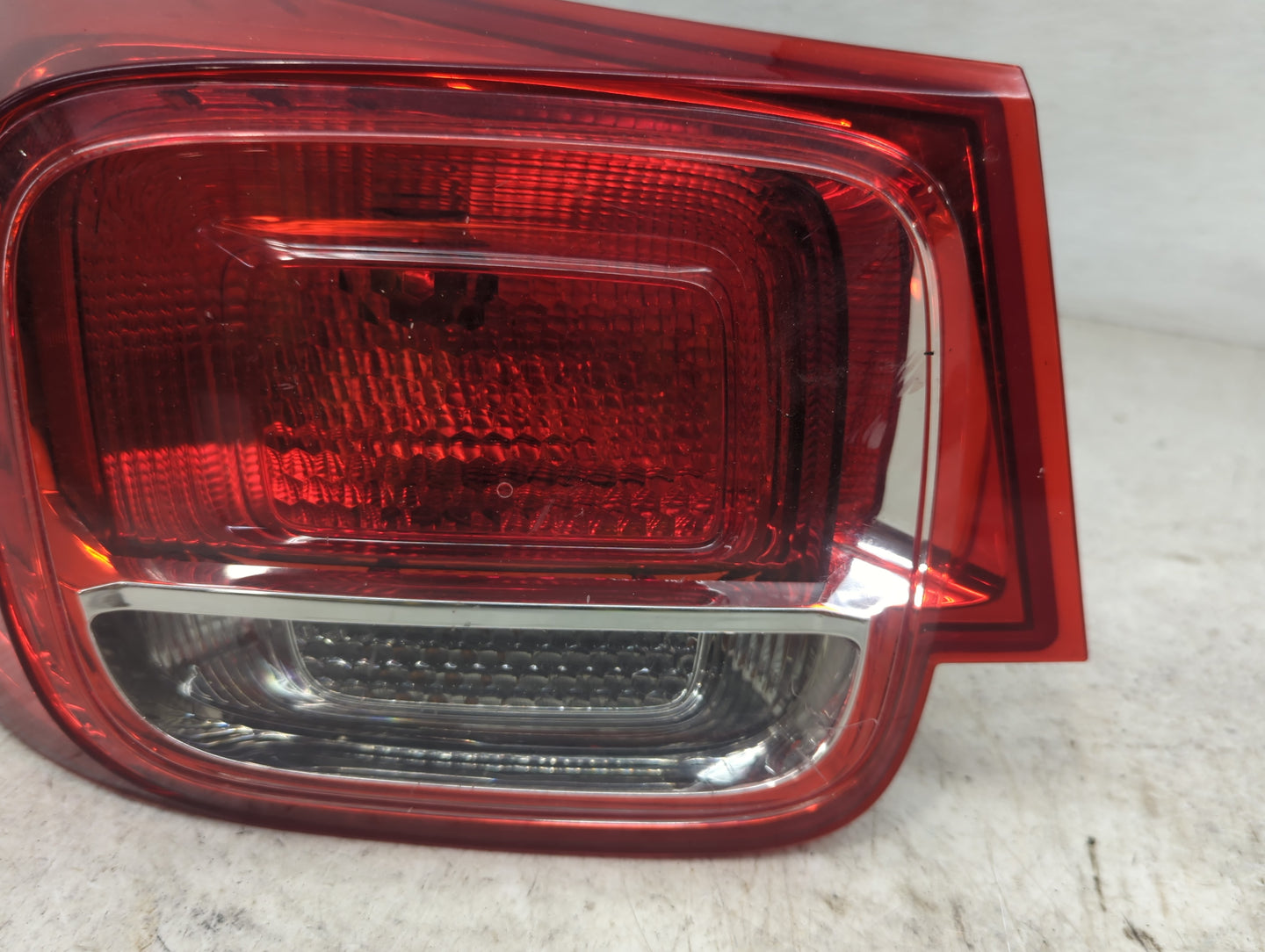 2013-2016 Chevrolet Malibu Tail Light Assembly Driver Left OEM Fits Fits 2013 2014 2015 2016 OEM Used Auto Parts - Oemusedau