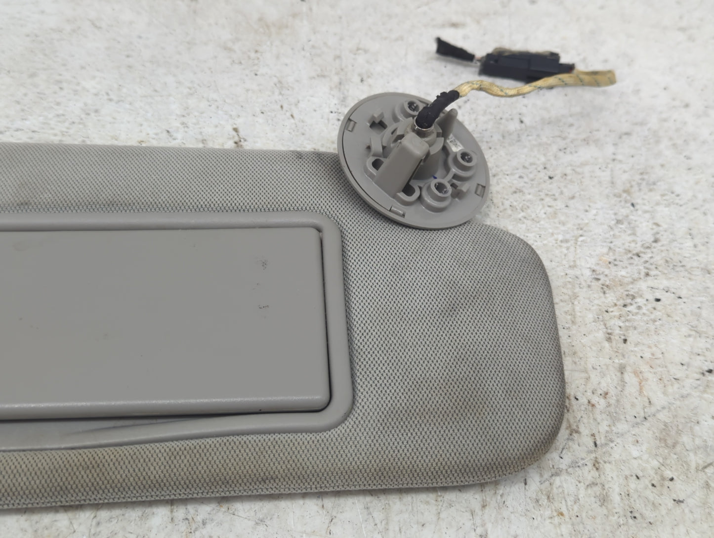 2013-2016 Chevrolet Malibu Sun Visor Shade Replacement Passenger Right Mirror Fits Fits 2013 2014 2015 2016 OEM Used Auto Pa