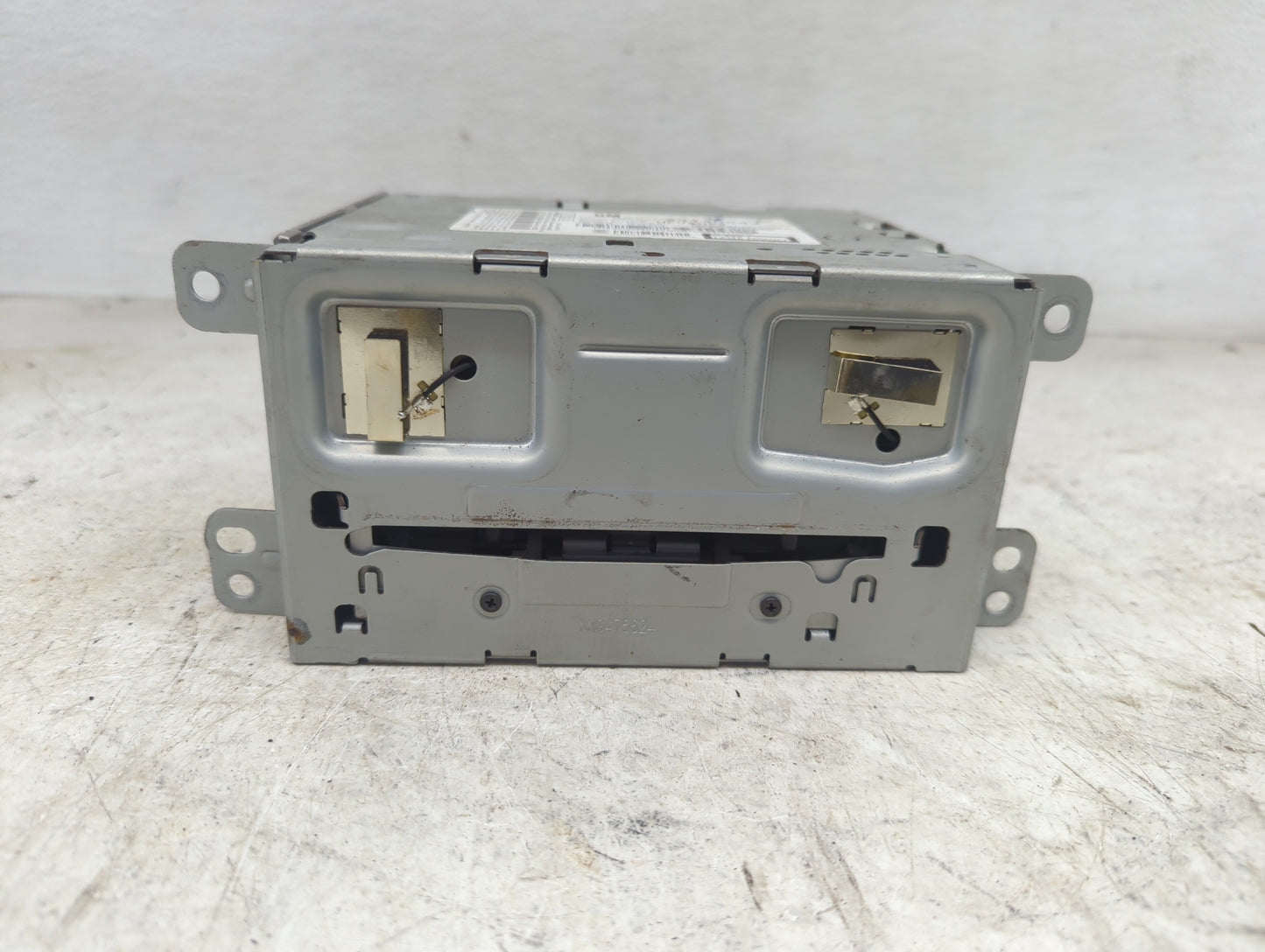 2013 Chevrolet Malibu Radio AM FM Cd Player Receiver Replacement Fits OEM Used Auto Parts - Oemusedautoparts1.com