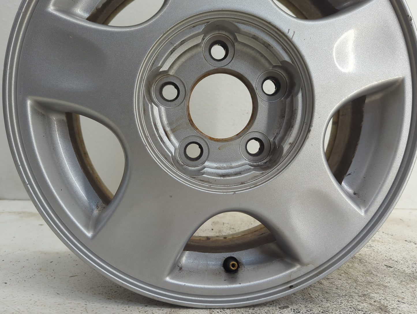 2000-2002 Chevrolet Malibu Oem Wheel Rim 1104002 - Oemusedautoparts1.com