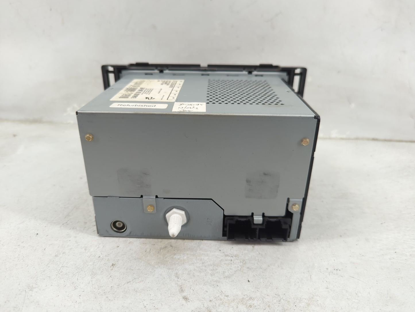 2009-2012 Chevrolet Malibu Radio AM FM Cd Player Receiver Replacement Fits Fits 2009 2010 2011 2012 OEM Used Auto Parts - Oe
