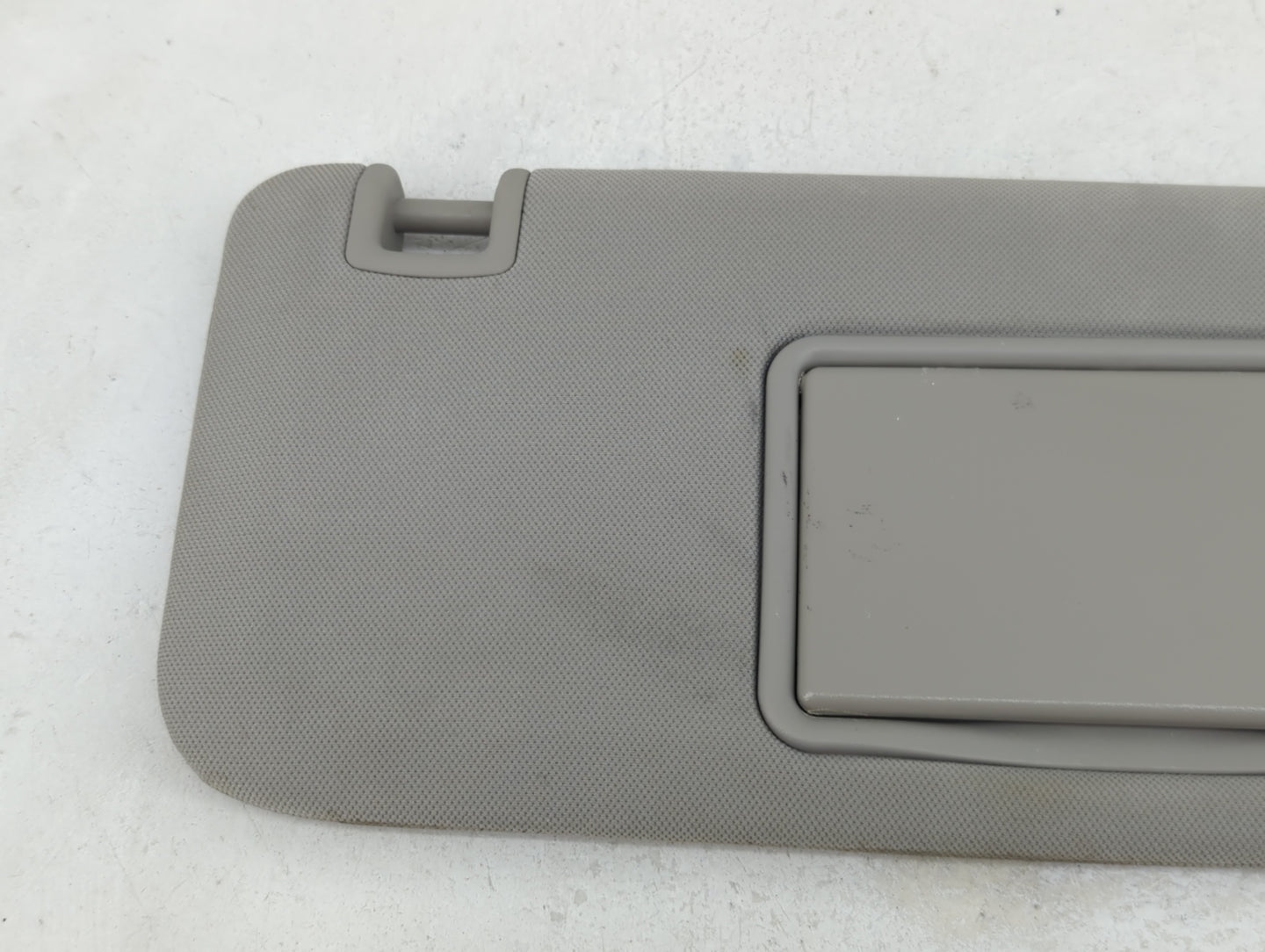 2004-2012 Chevrolet Malibu Sun Visor Shade Replacement Passenger Right Mirror Fits Fits 2004 2005 2008 2009 2010 2011 2012 O