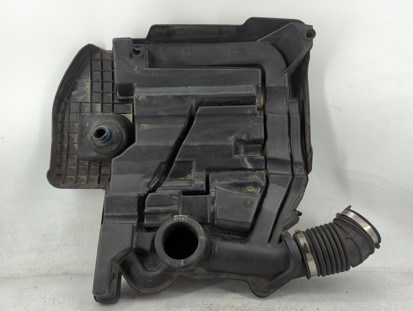 2008-2012 Chevrolet Malibu Air Cleaner Intake-duct Hose Tube 1140358 - Oemusedautoparts1.com