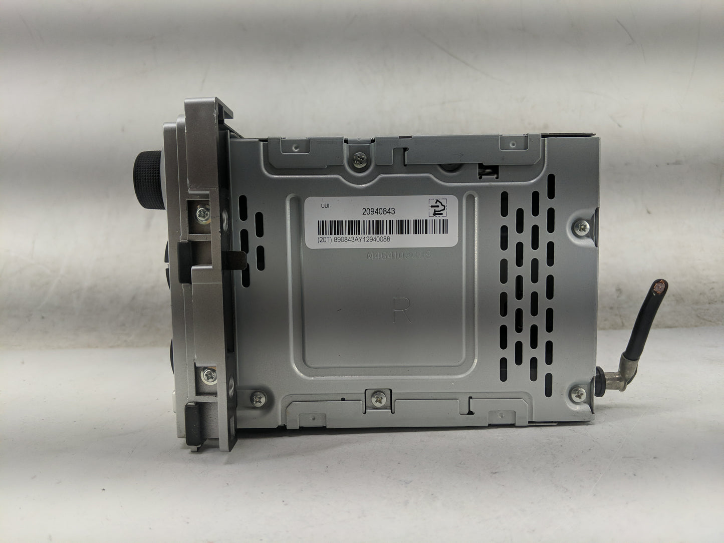 2009-2012 Chevrolet Malibu Radio AM FM Cd Player Receiver Replacement Fits Fits 2009 2010 2011 2012 OEM Used Auto Parts - Oe
