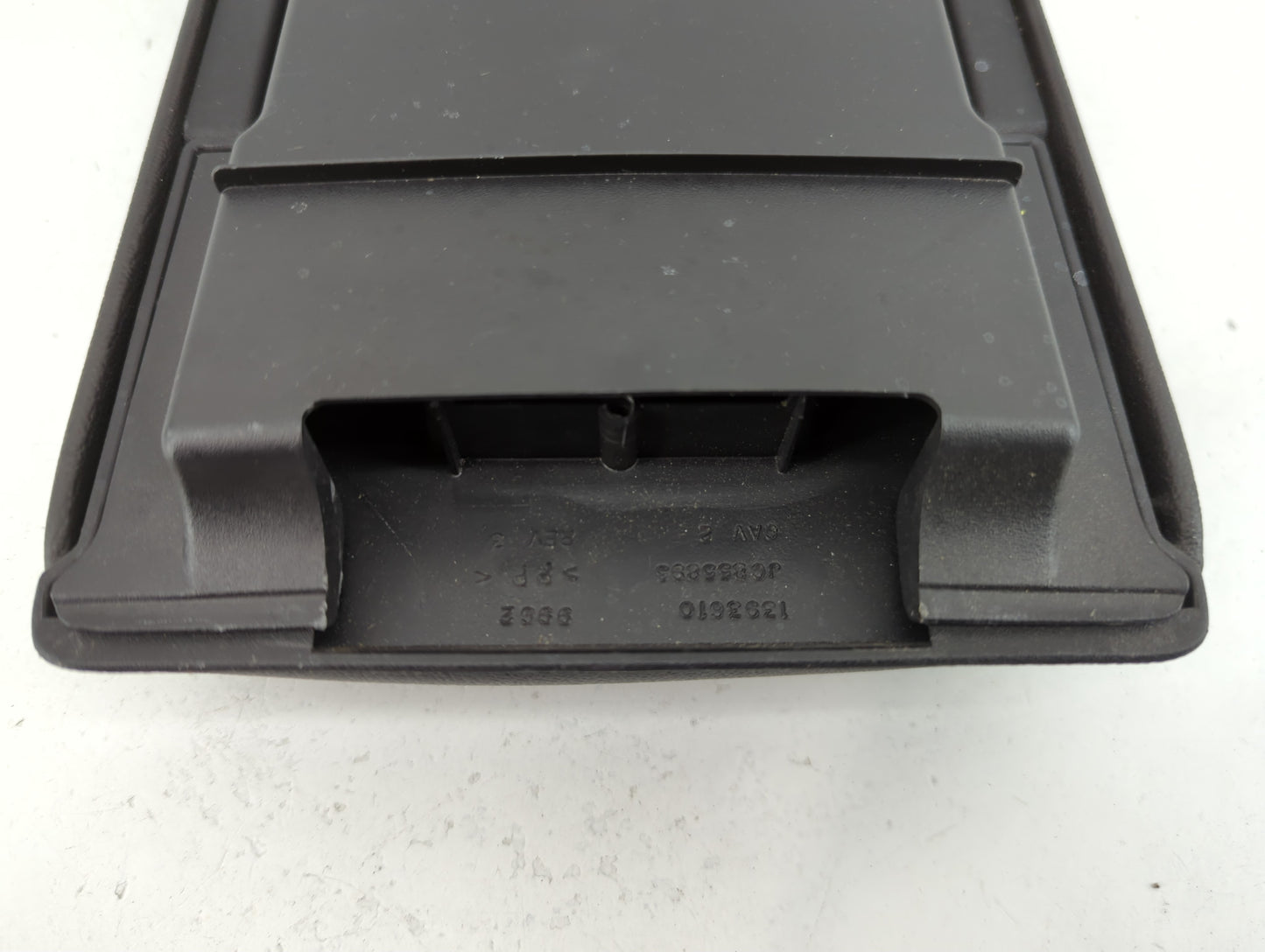 2008-2012 Chevrolet Malibu Center Console Armrest Cover Lid Fits Fits 2008 2009 2010 2011 2012 OEM Used Auto Parts - Oemused
