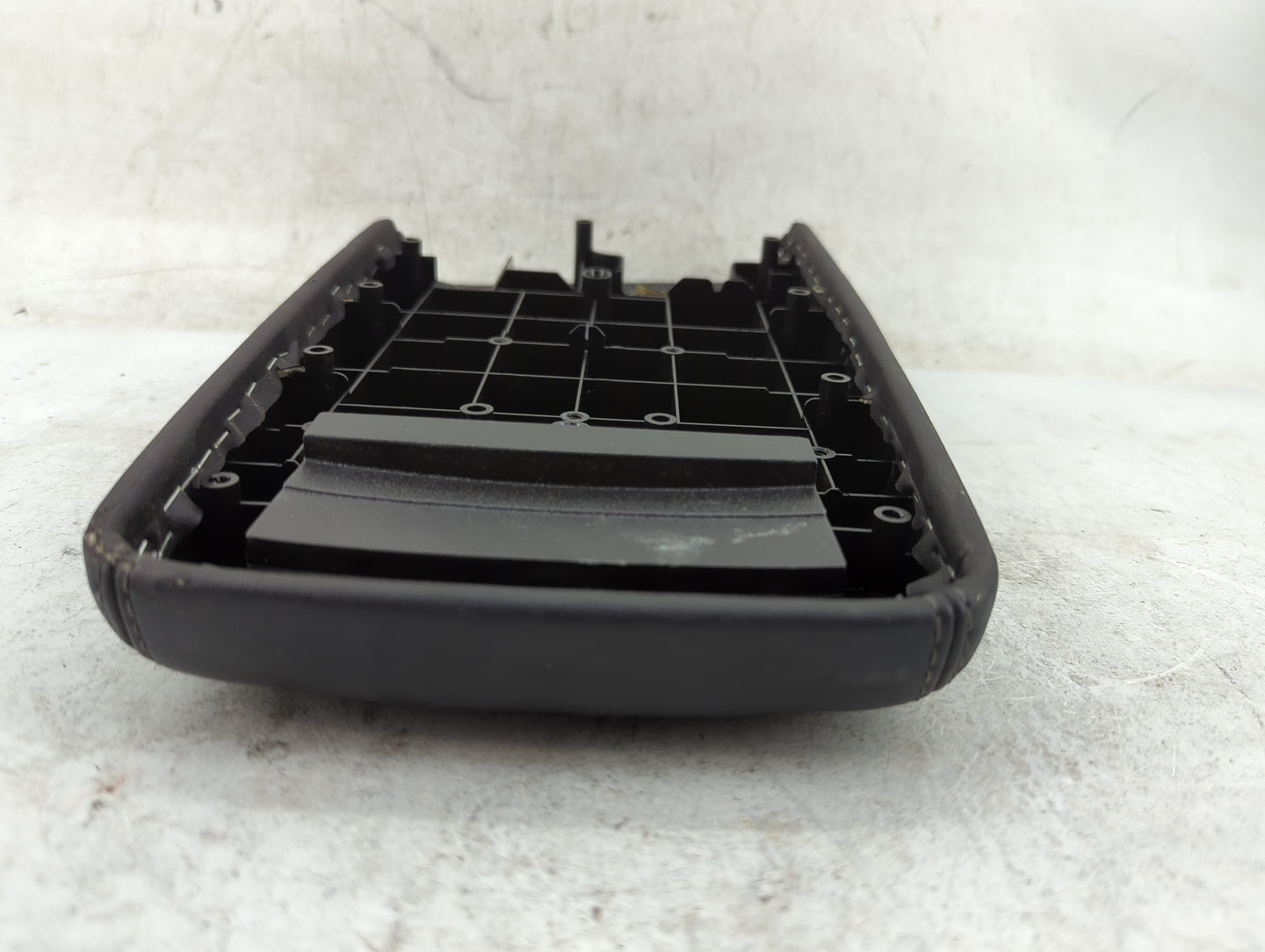 2015 Chevrolet Malibu Center Console Armrest Cover Lid Fits OEM Used Auto Parts - Oemusedautoparts1.com