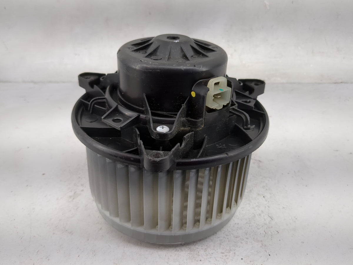 2016 Chevrolet Malibu Heater AC Blower Motor Fits Fits 2010 2011 2014 2015 2017 OEM Used Auto Parts - Oemusedautoparts1.com