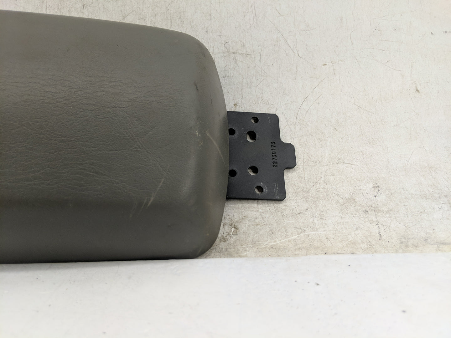 2008 Chevrolet Malibu Center Console Armrest Cover Lid Fits OEM Used Auto Parts - Oemusedautoparts1.com