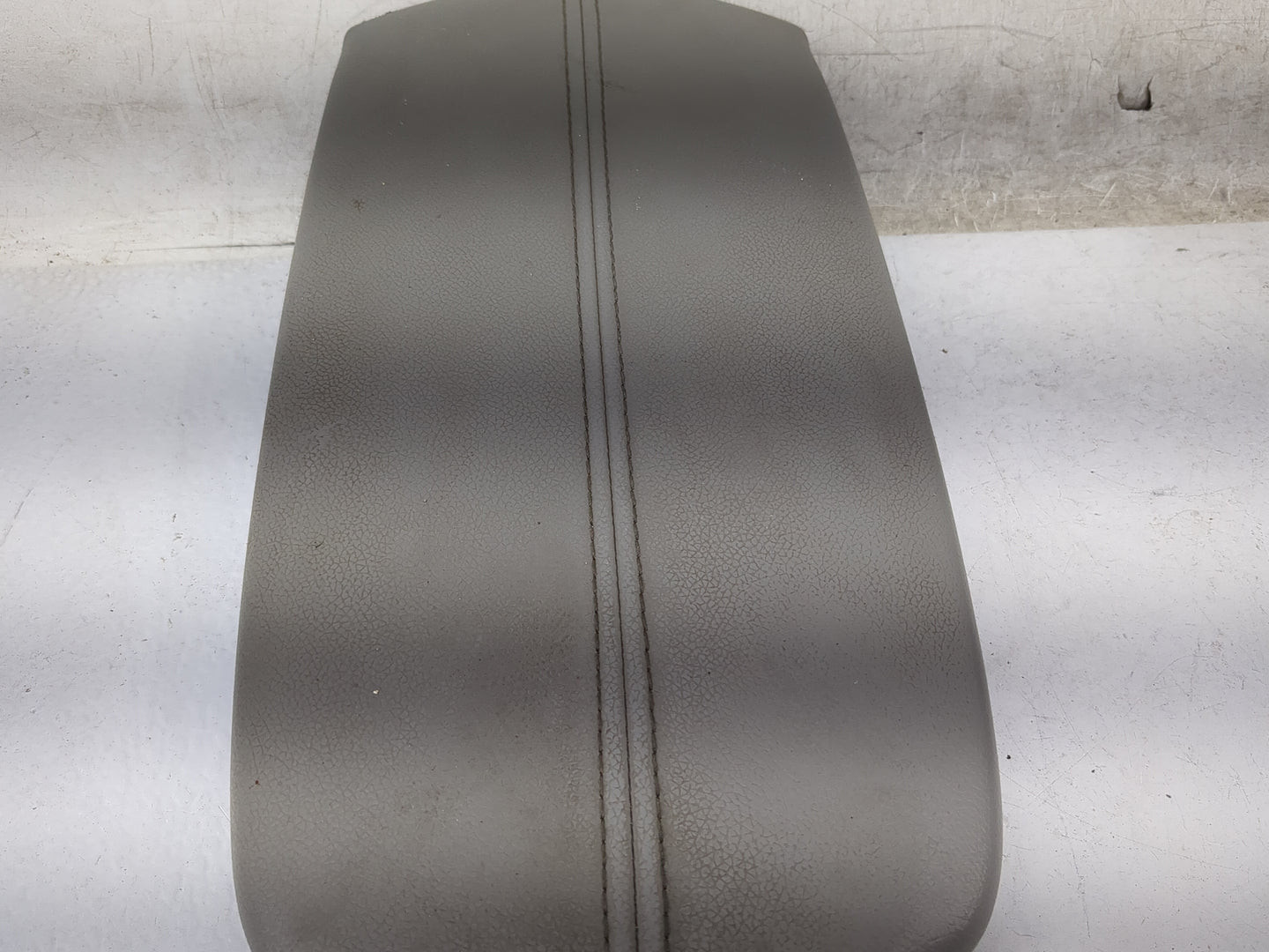 2016-2021 Chevrolet Malibu Center Console Armrest Cover Lid Fits Fits 2016 2017 2018 2019 2020 2021 OEM Used Auto Parts - Oe