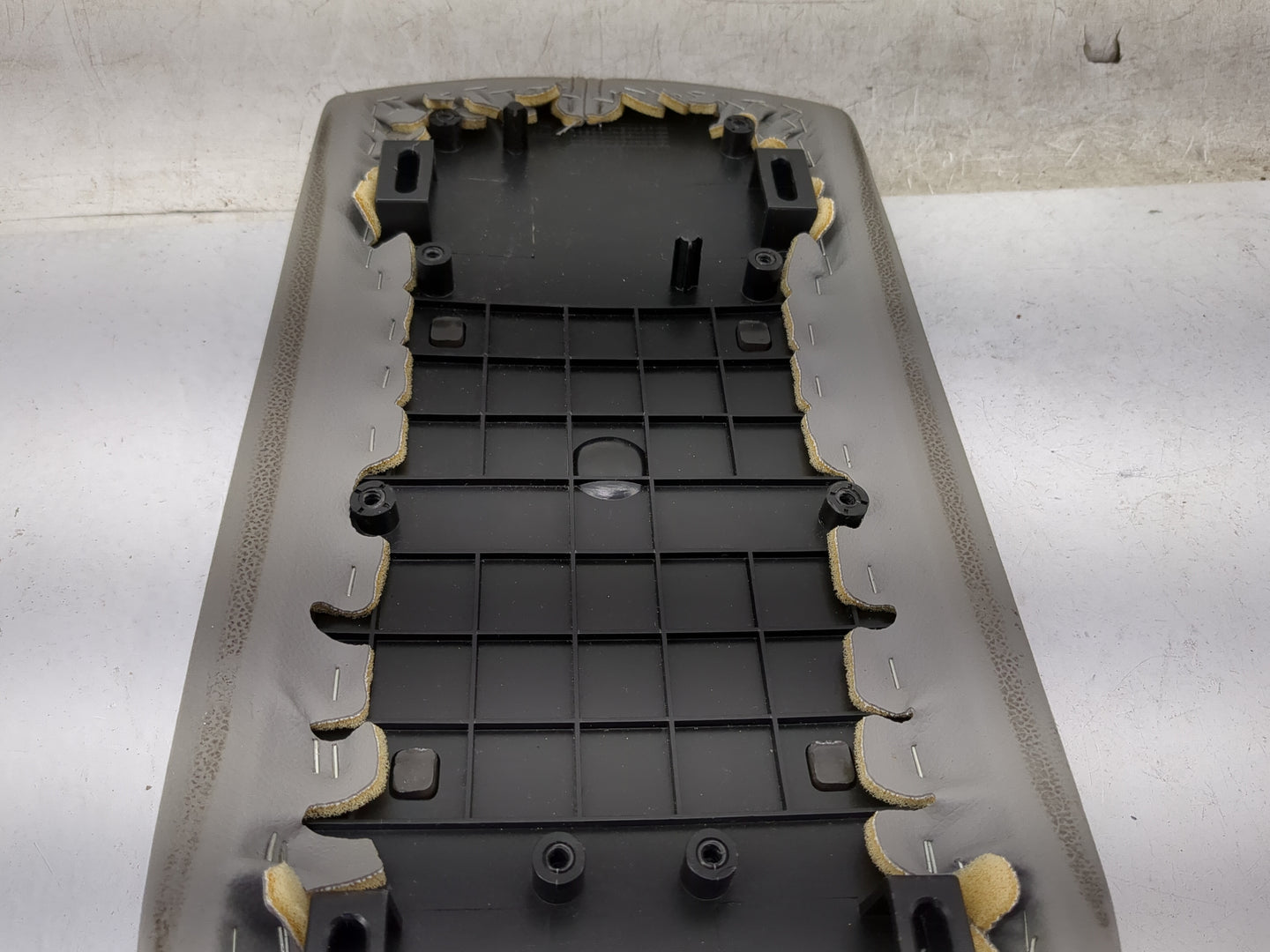 2016-2021 Chevrolet Malibu Center Console Armrest Cover Lid Fits Fits 2016 2017 2018 2019 2020 2021 OEM Used Auto Parts - Oe