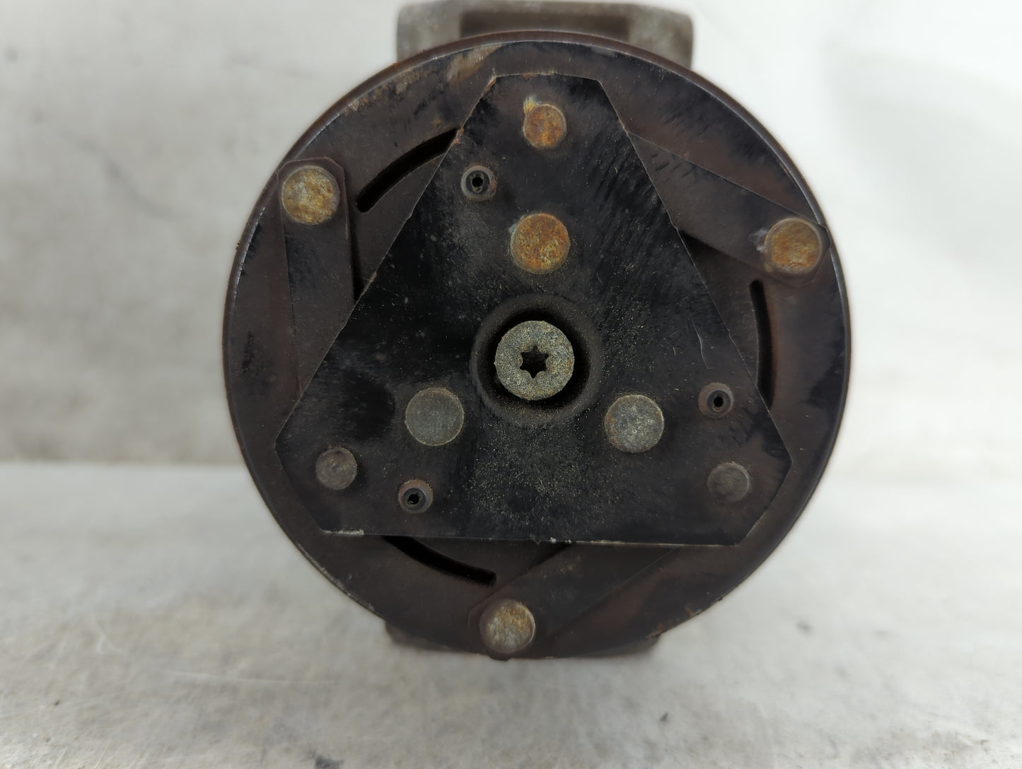 2007-2012 Chevrolet Malibu Air Conditioning A/c Ac Compressor Oem 1179743 - Oemusedautoparts1.com