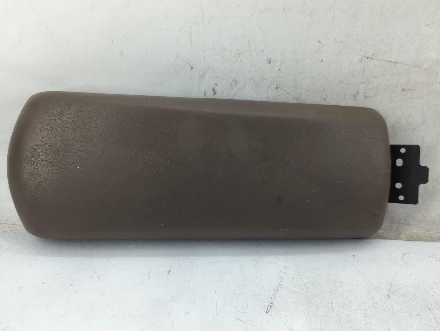 2006-2007 Chevrolet Malibu Center Console Armrest Cover Lid Fits Fits 2006 2007 OEM Used Auto Parts - Oemusedautoparts1.com