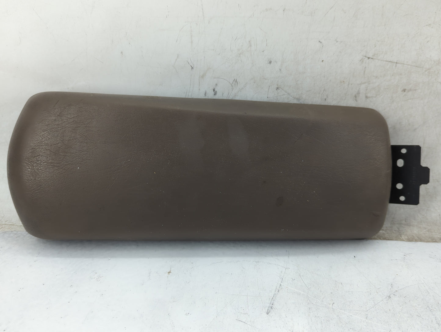 2006-2007 Chevrolet Malibu Center Console Armrest Cover Lid Fits Fits 2006 2007 OEM Used Auto Parts - Oemusedautoparts1.com