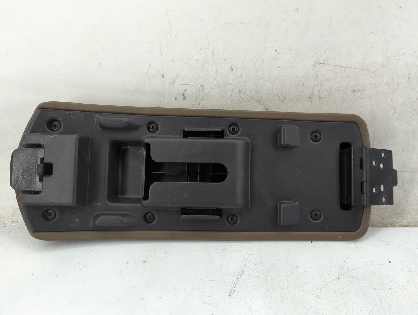 2006-2007 Chevrolet Malibu Center Console Armrest Cover Lid Fits Fits 2006 2007 OEM Used Auto Parts - Oemusedautoparts1.com