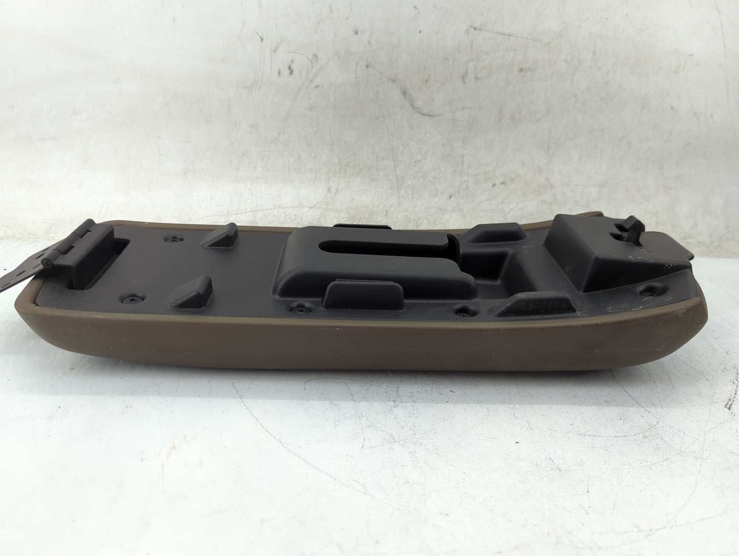 2006-2007 Chevrolet Malibu Center Console Armrest Cover Lid Fits Fits 2006 2007 OEM Used Auto Parts - Oemusedautoparts1.com