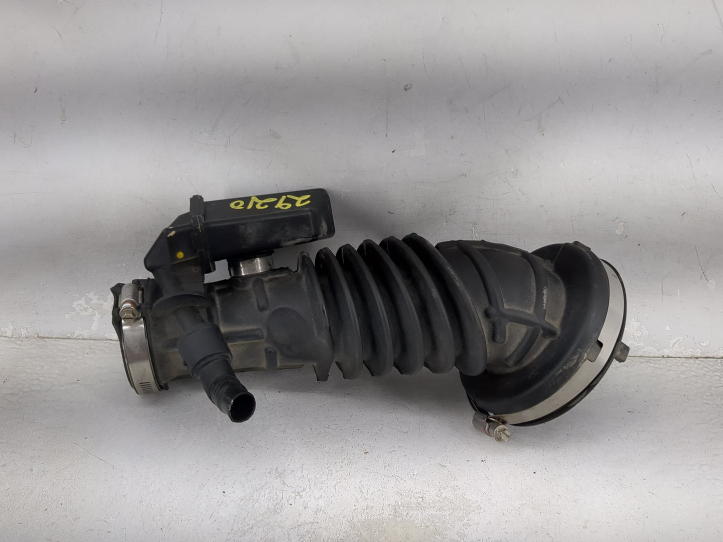 Chevrolet Malibu Air Cleaner Intake Duct Hose Tube 1201916 - Oemusedautoparts1.com