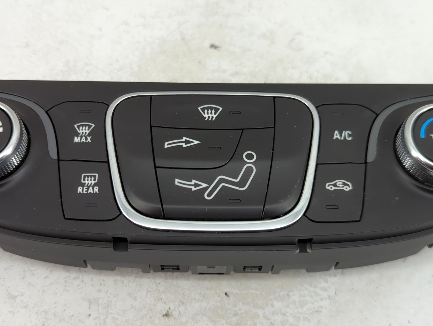 2016-2017 Chevrolet Malibu Climate Control Module Temperature AC/Heater Replacement Fits Fits 2016 2017 OEM Used Auto Parts 