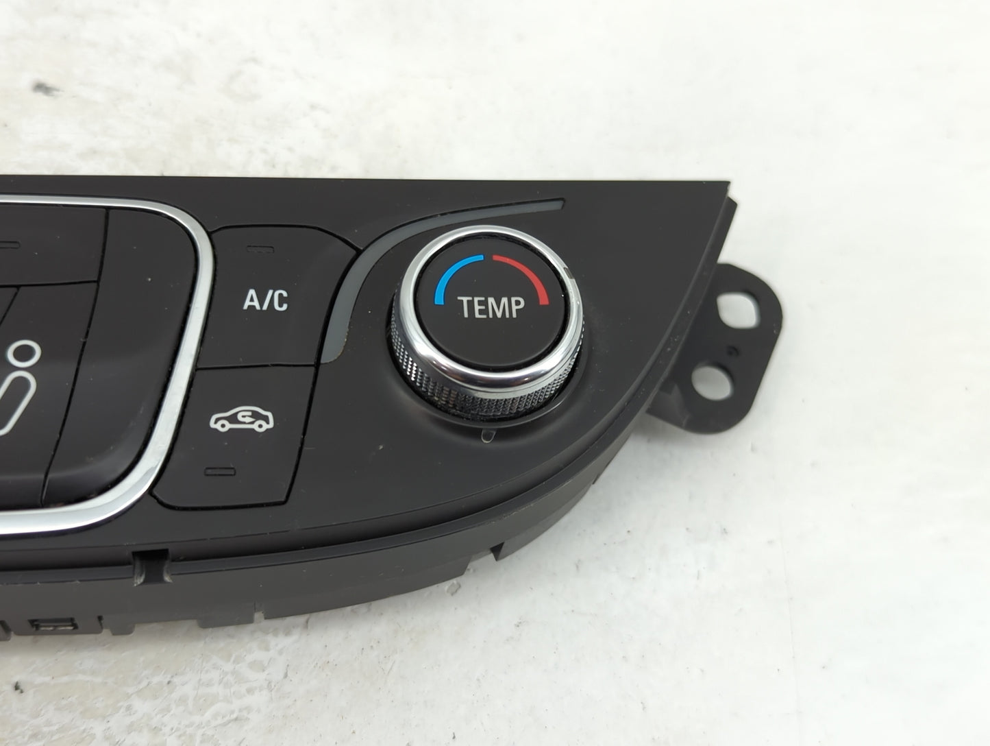 2016-2017 Chevrolet Malibu Climate Control Module Temperature AC/Heater Replacement Fits Fits 2016 2017 OEM Used Auto Parts 
