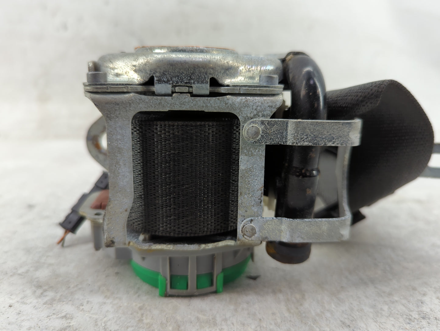2016-2021 Chevrolet Malibu Passenger Front Seatbelt Retractor - Oemusedautoparts1.com