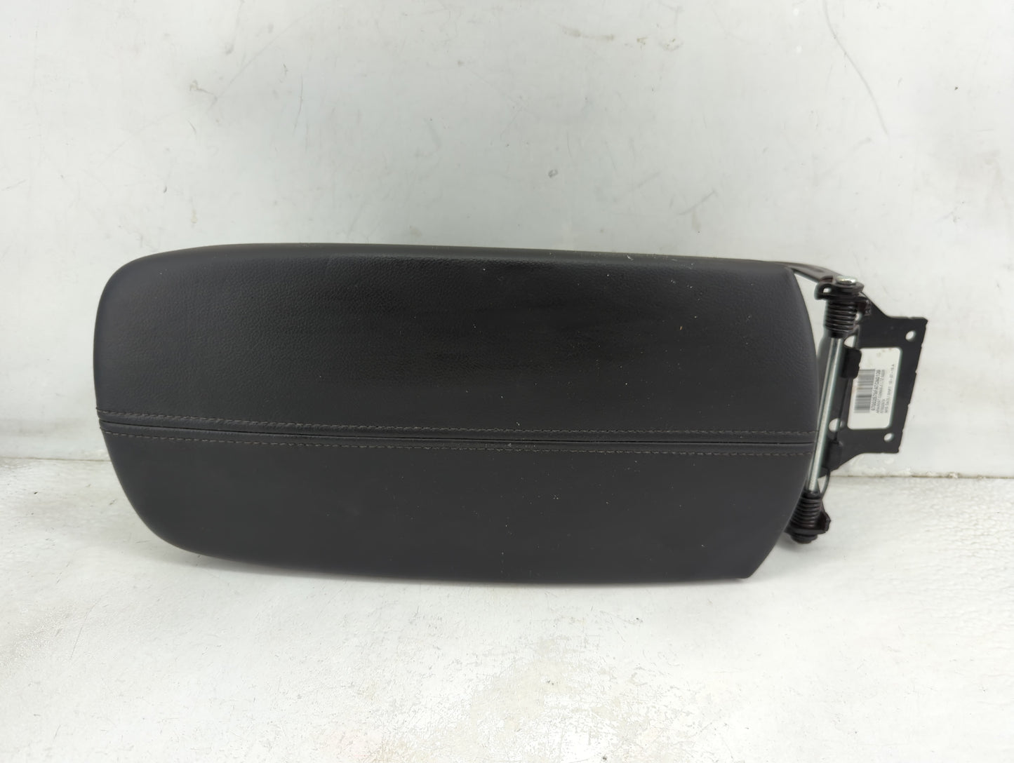 2016-2018 Chevrolet Malibu Center Console Armrest Cover Lid Fits Fits 2016 2017 2018 OEM Used Auto Parts - Oemusedautoparts1