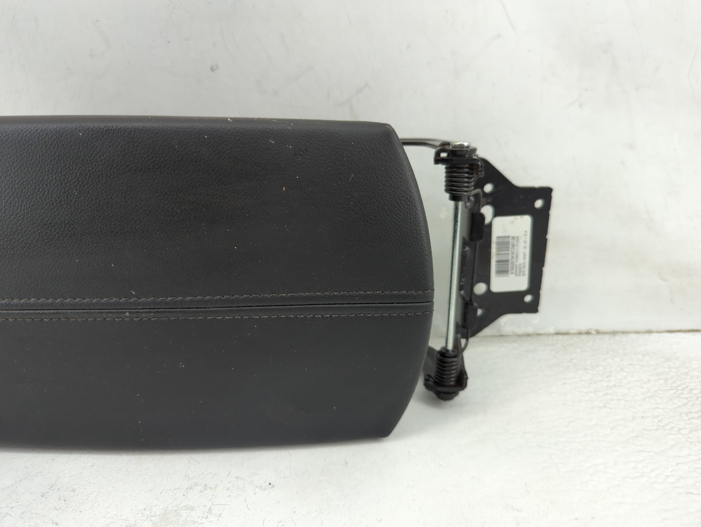 2016-2018 Chevrolet Malibu Center Console Armrest Cover Lid Fits Fits 2016 2017 2018 OEM Used Auto Parts - Oemusedautoparts1