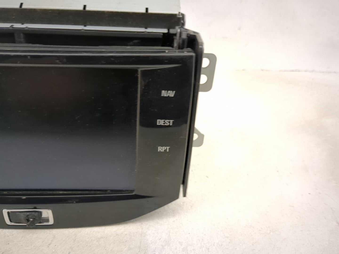 2013-2016 Chevrolet Malibu Information Display Screen 1213249 - Oemusedautoparts1.com