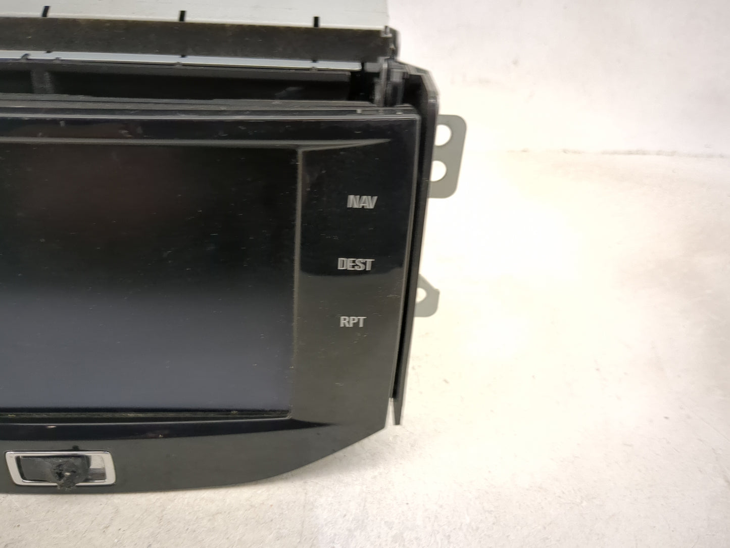 2013-2016 Chevrolet Malibu Information Display Screen 1213249 - Oemusedautoparts1.com