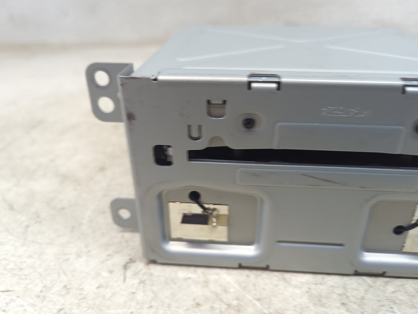 2014-2016 Chevrolet Malibu Radio AM FM Cd Player Receiver Replacement Fits Fits 2014 2015 2016 OEM Used Auto Parts - Oemused