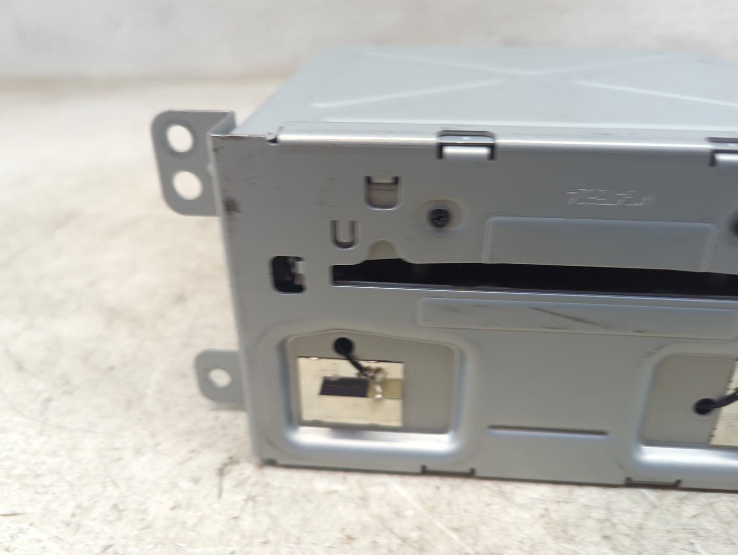 2014-2016 Chevrolet Malibu Radio AM FM Cd Player Receiver Replacement Fits Fits 2014 2015 2016 OEM Used Auto Parts - Oemused