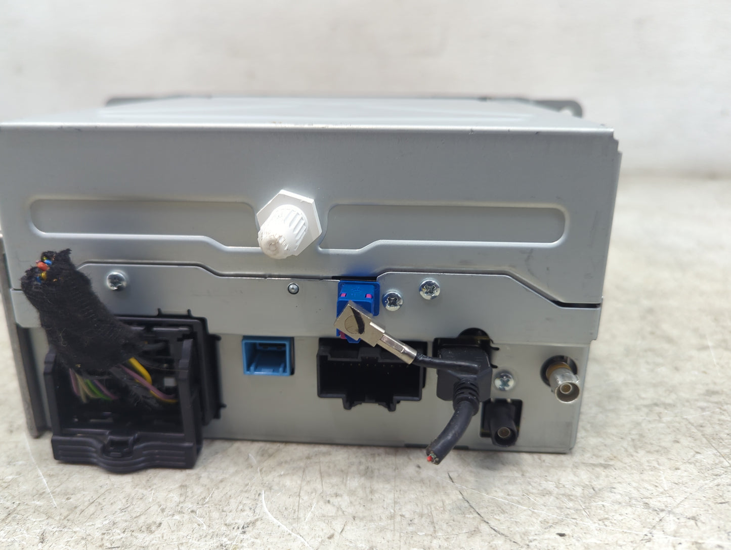 2014-2016 Chevrolet Malibu Radio AM FM Cd Player Receiver Replacement Fits Fits 2014 2015 2016 OEM Used Auto Parts - Oemused