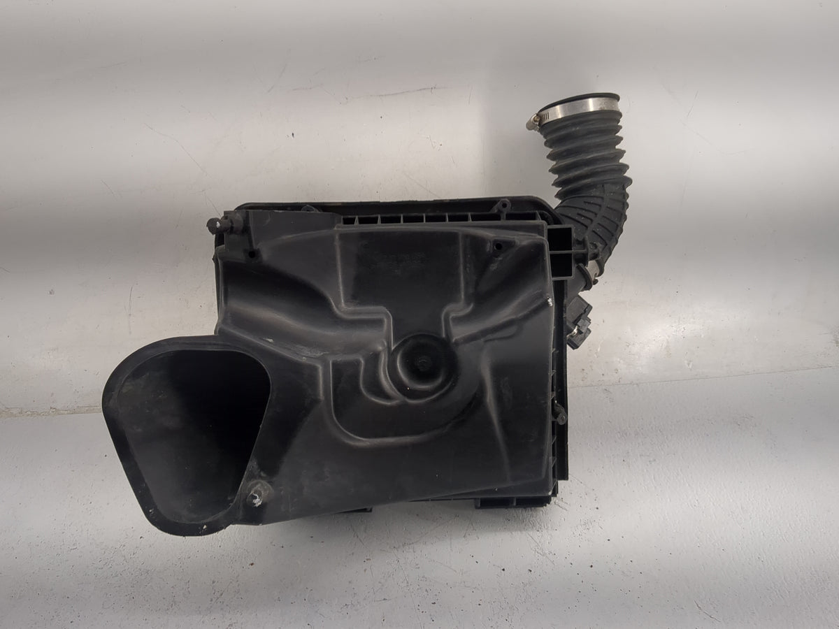 2015-2015 Chevrolet Malibu Air Cleaner Intake-duct Hose Tube - Oemusedautoparts1.com