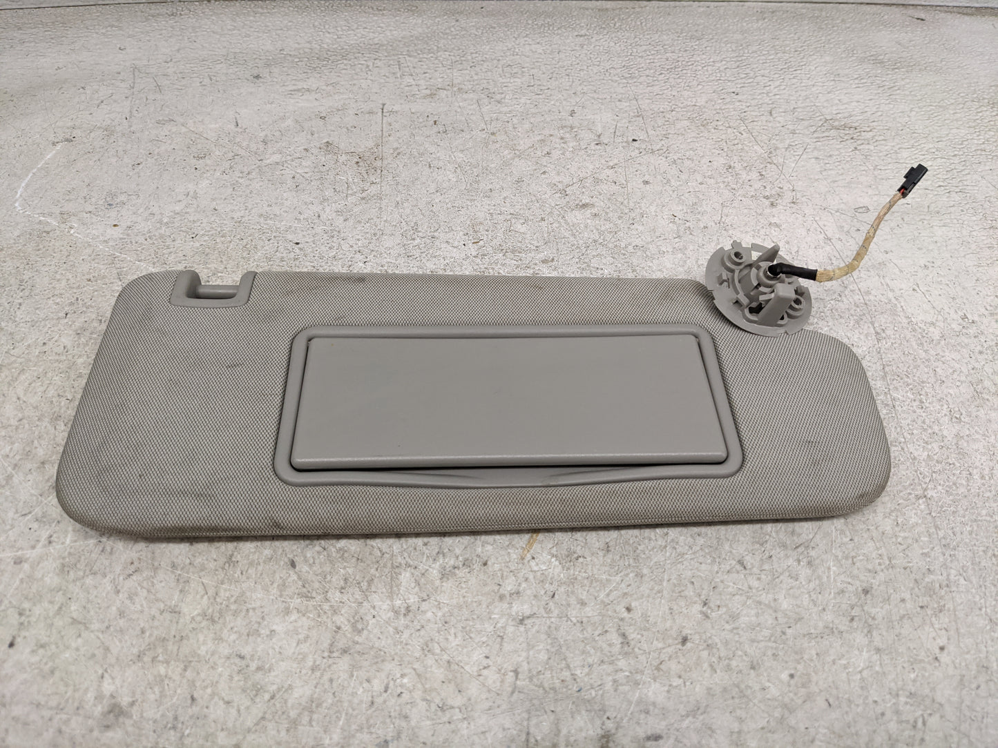 2013-2016 Chevrolet Malibu Sun Visor Shade Replacement Passenger Right Mirror Fits Fits 2013 2014 2015 2016 OEM Used Auto Pa