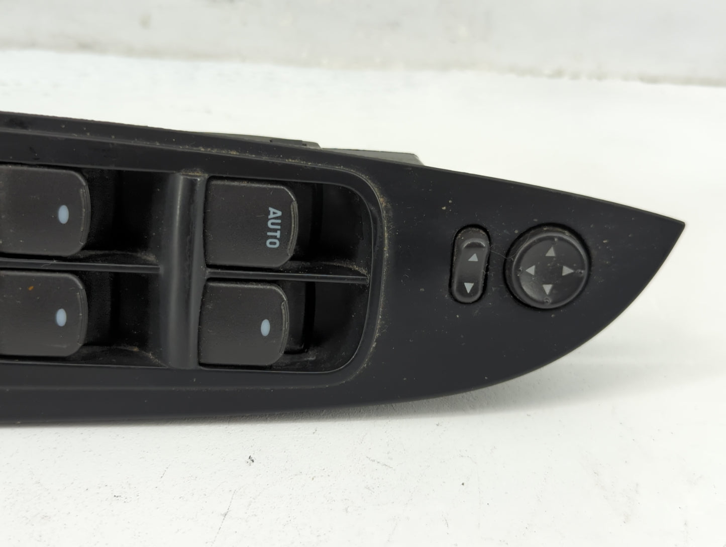 2010-2011 Chevrolet Malibu Master Power Window Switch Replacement Driver Side Left Fits Fits 2010 2011 OEM Used Auto Parts -