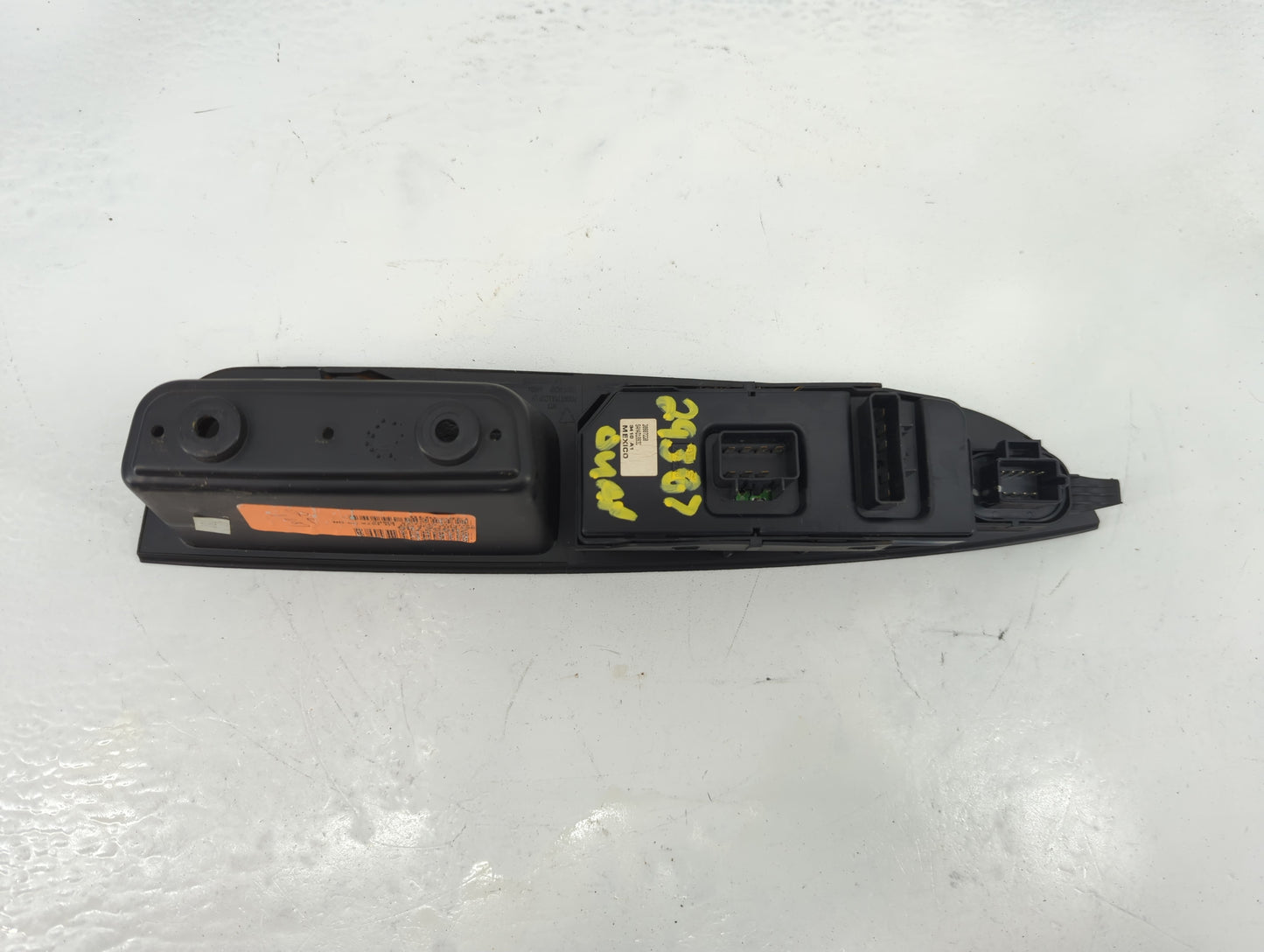 2010-2011 Chevrolet Malibu Master Power Window Switch Replacement Driver Side Left Fits Fits 2010 2011 OEM Used Auto Parts -