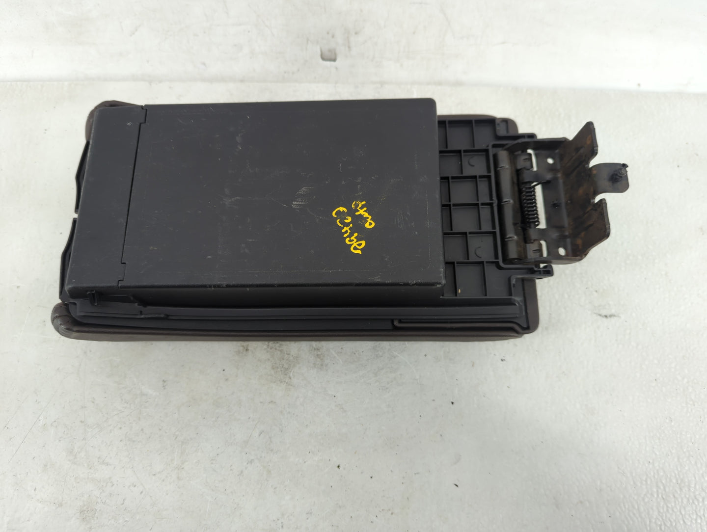 2008-2012 Chevrolet Malibu Center Console Armrest Cover Lid Fits Fits 2008 2009 2010 2011 2012 OEM Used Auto Parts - Oemused