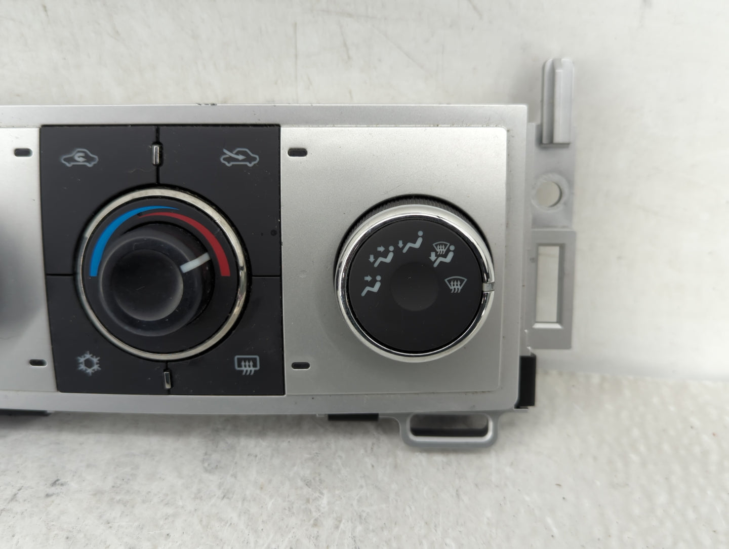 2008-2012 Chevrolet Malibu Climate Control Module Temperature AC/Heater Replacement Fits Fits 2008 2009 2010 2011 2012 OEM U
