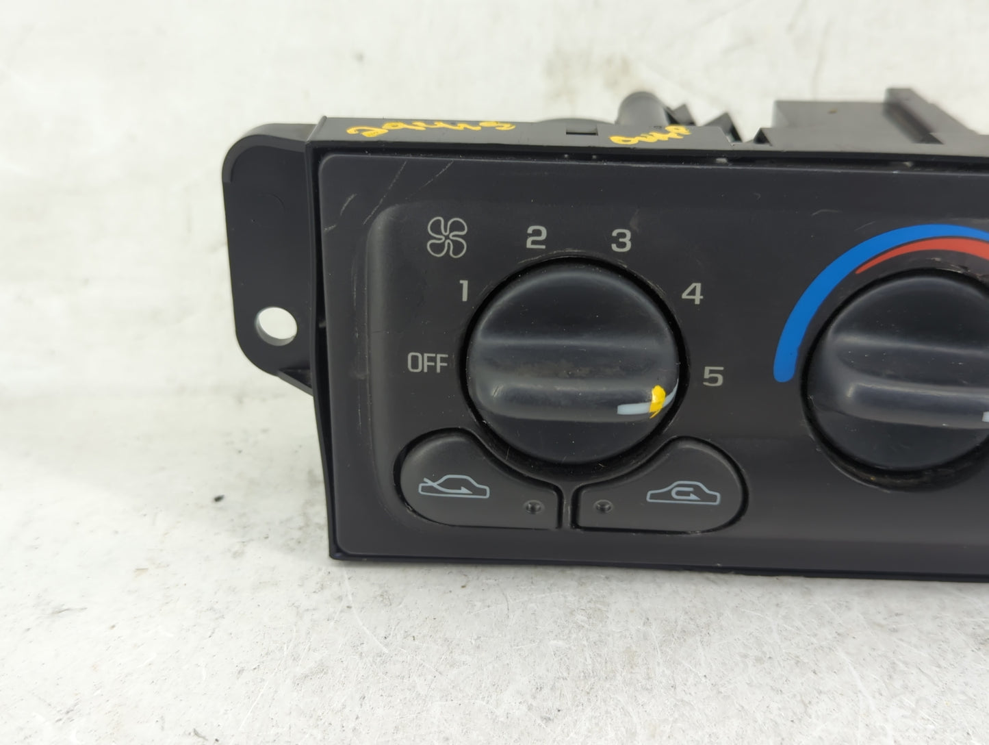2001-2005 Chevrolet Malibu Climate Control Module Temperature AC/Heater Replacement Fits OEM Used Auto Parts - Oemusedautopa