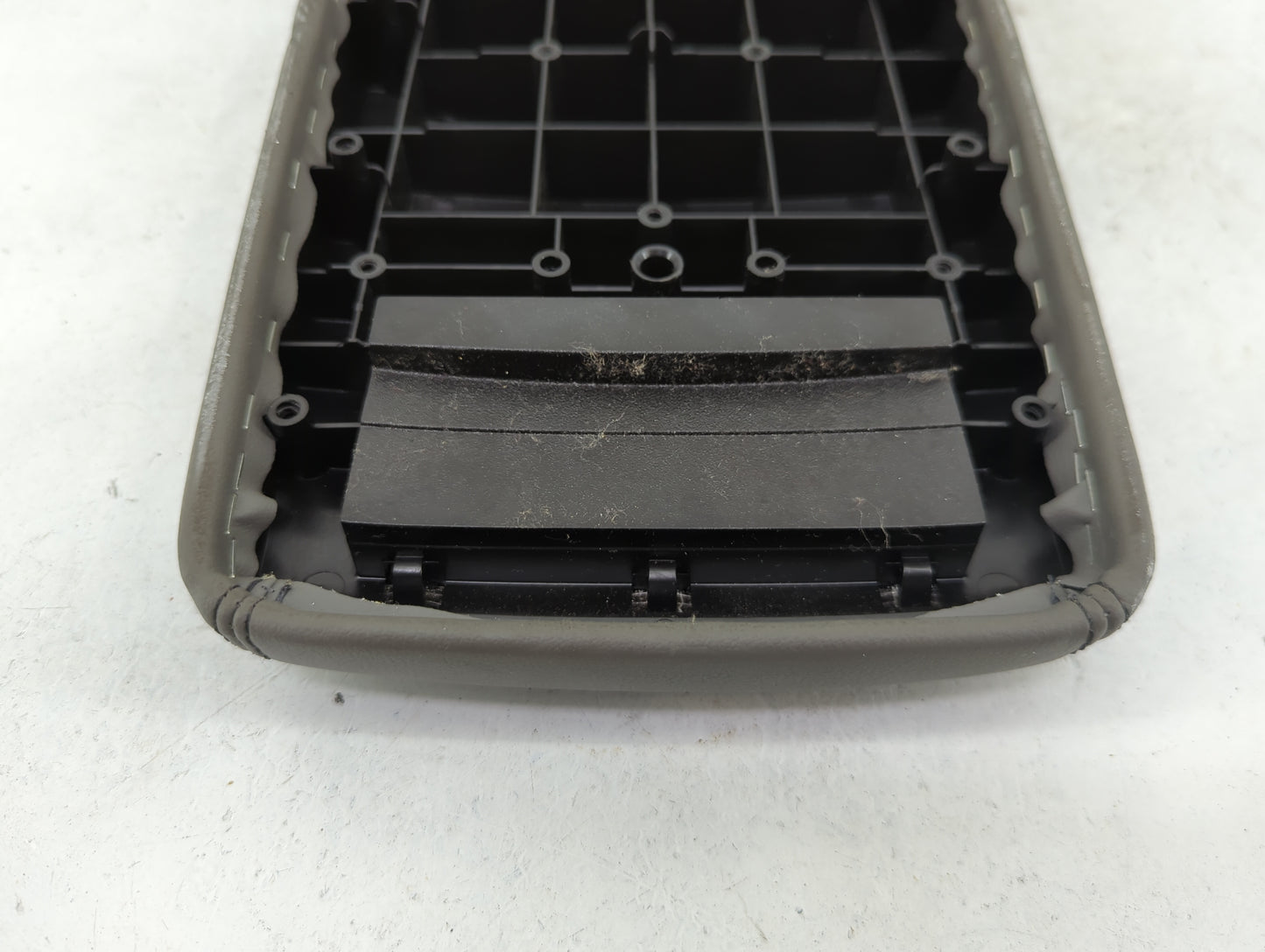 2014 Chevrolet Malibu Center Console Armrest Cover Lid Fits OEM Used Auto Parts - Oemusedautoparts1.com