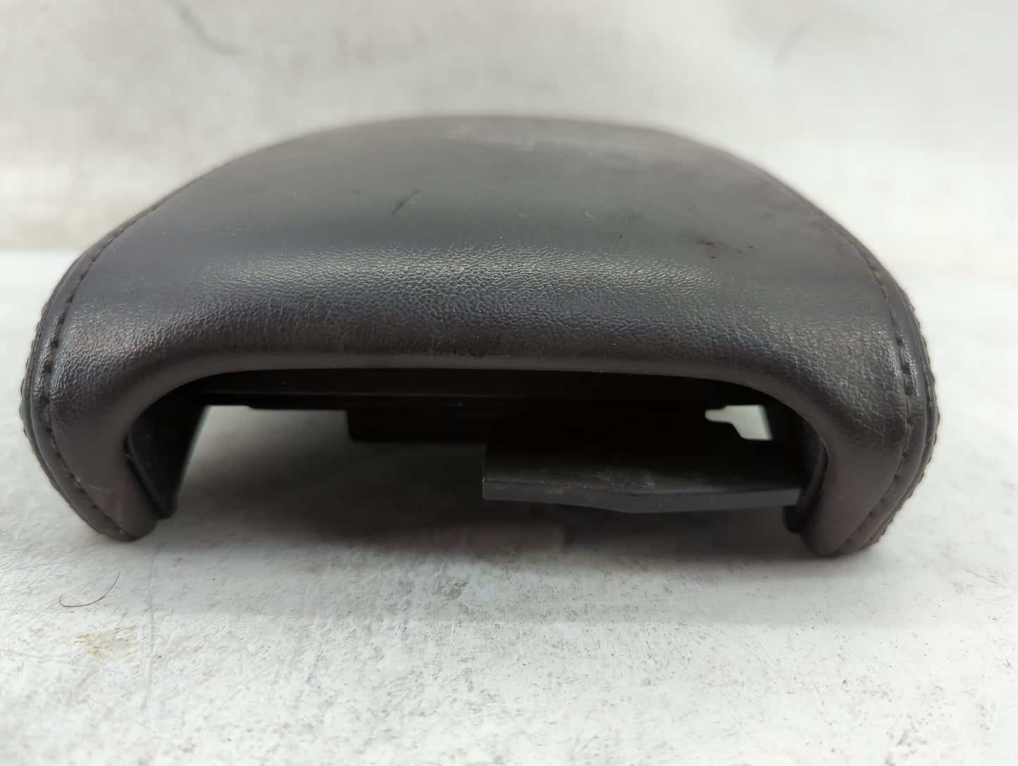 2008-2012 Chevrolet Malibu Center Console Armrest Cover Lid Fits Fits 2008 2009 2010 2011 2012 OEM Used Auto Parts - Oemused