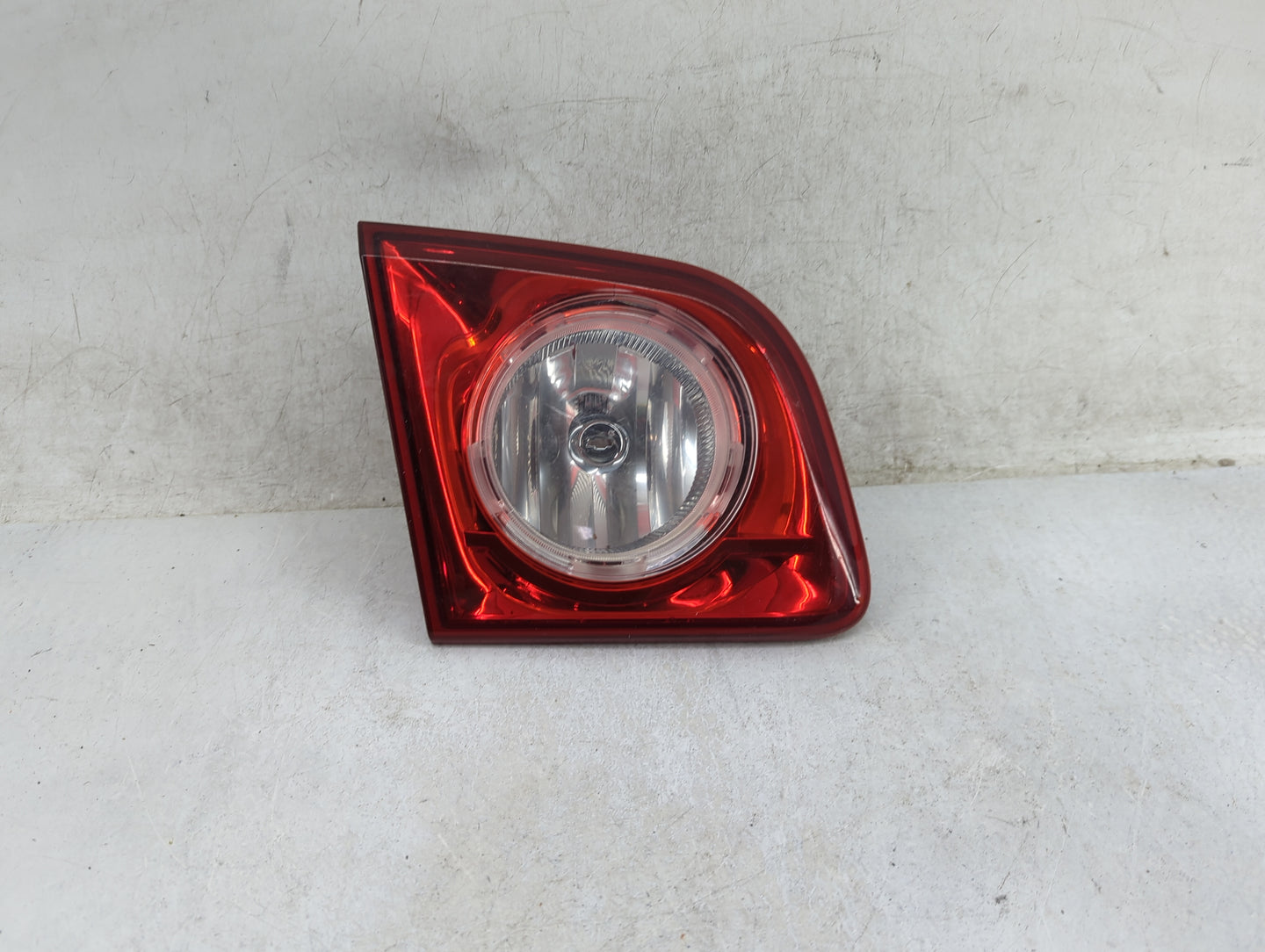 2008-2012 Chevrolet Malibu Driver Left Side Deck Lid Mounted Tail Light 1295315 - Oemusedautoparts1.com