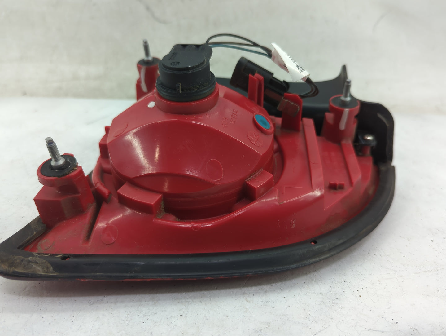 2008-2012 Chevrolet Malibu Tail Light Assembly Driver Left OEM Fits Fits 2008 2009 2010 2011 2012 OEM Used Auto Parts - Oemu